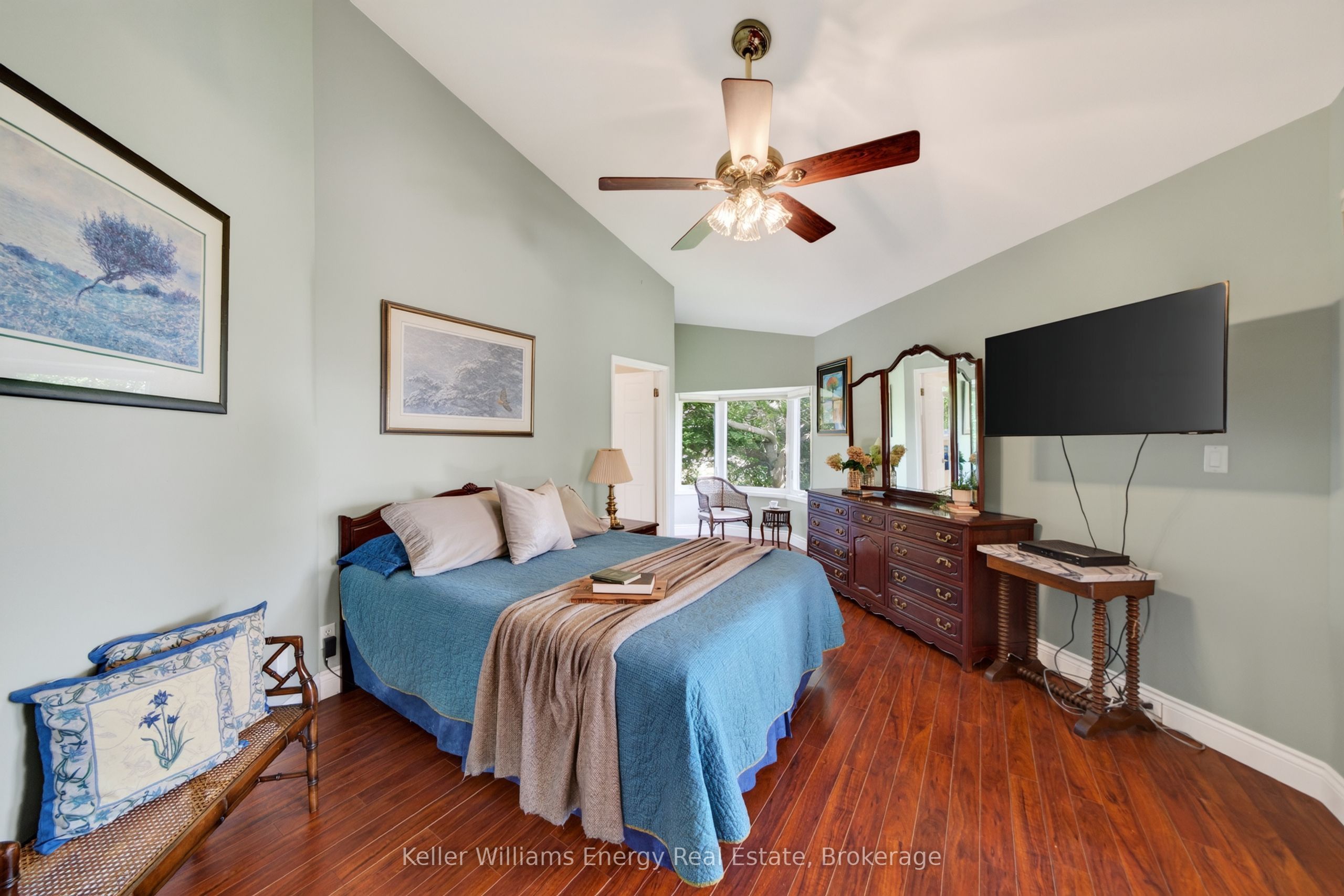89 Smith's Bay Avenue Property Photo 26