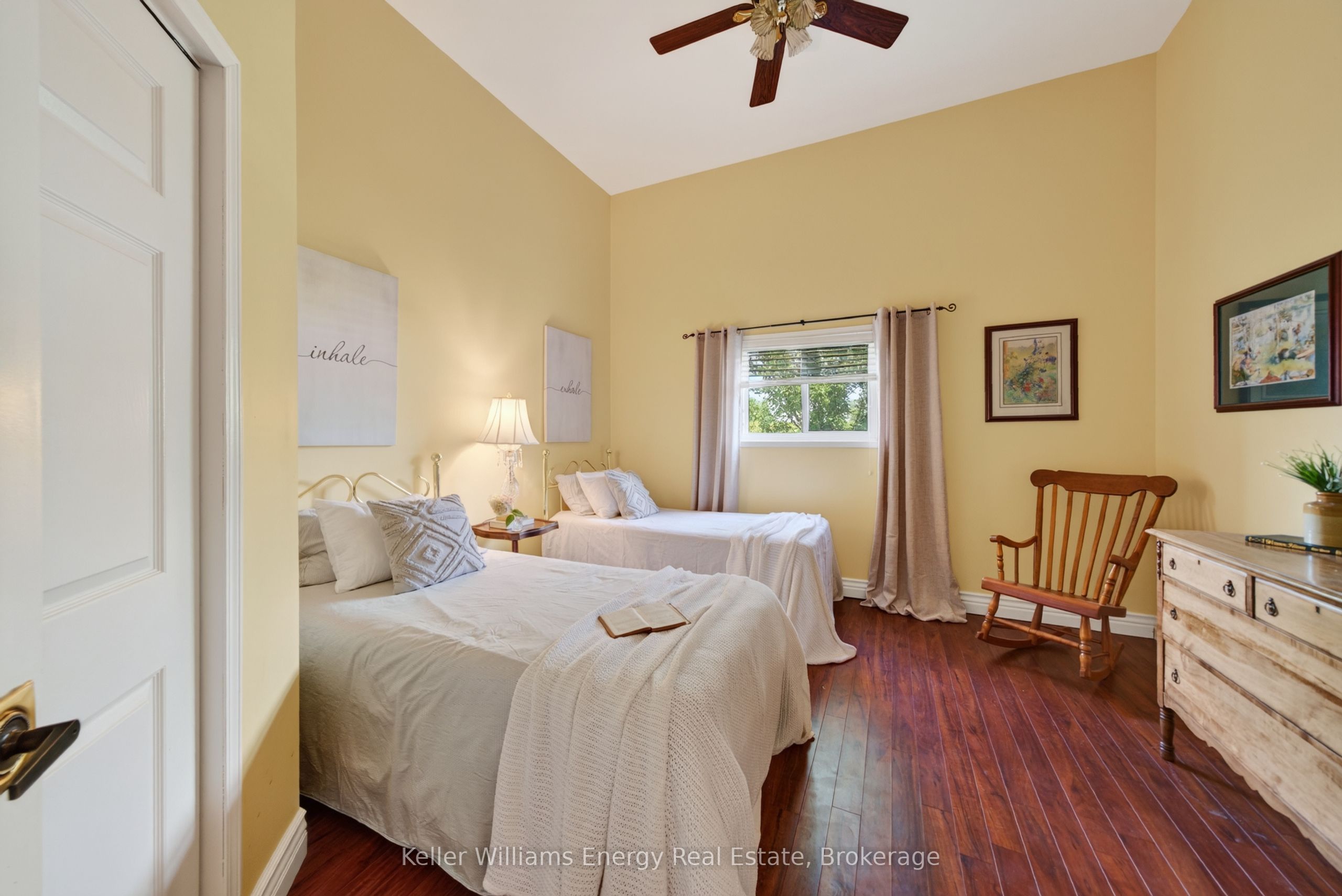 89 Smith's Bay Avenue Property Photo 27