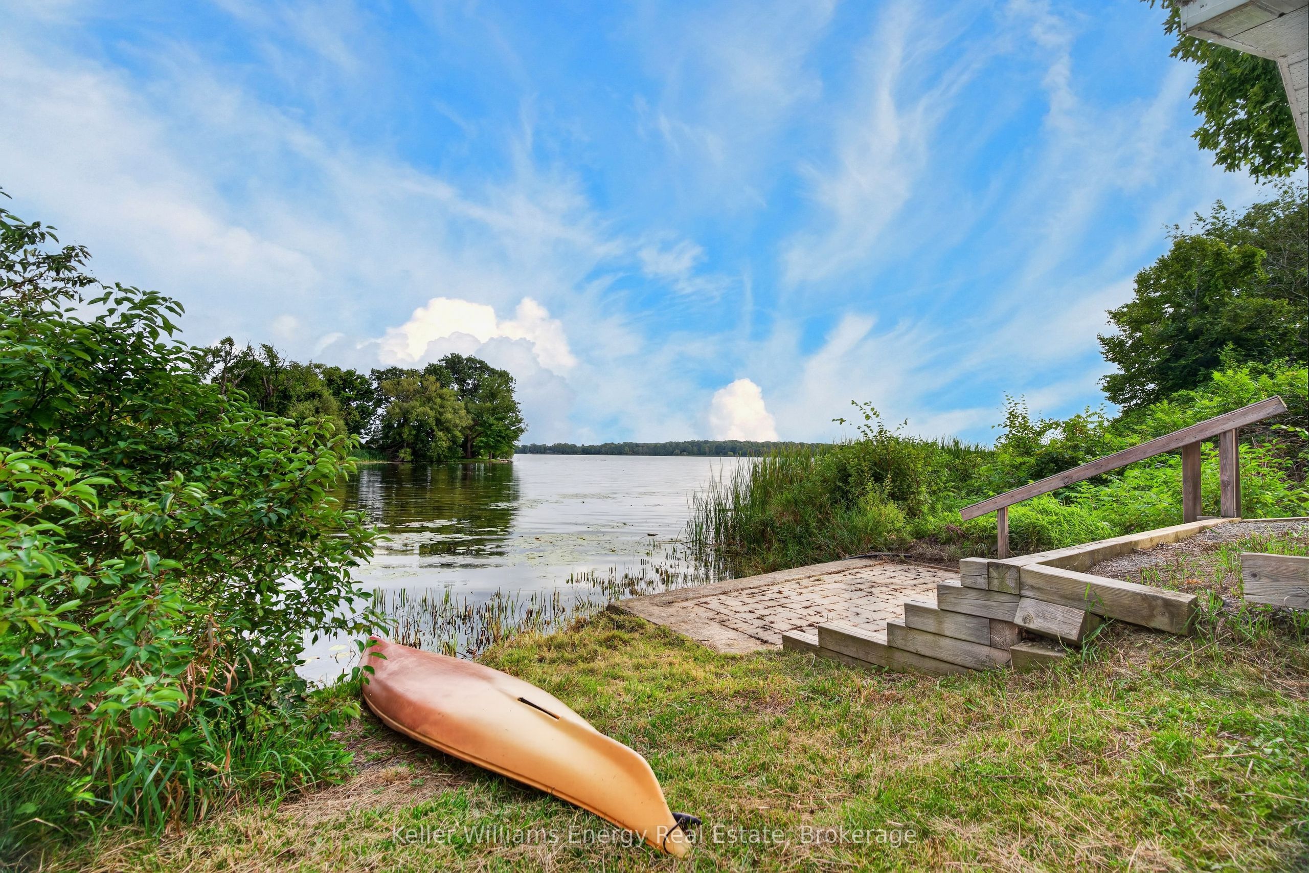 89 Smith's Bay Avenue Property Photo 45