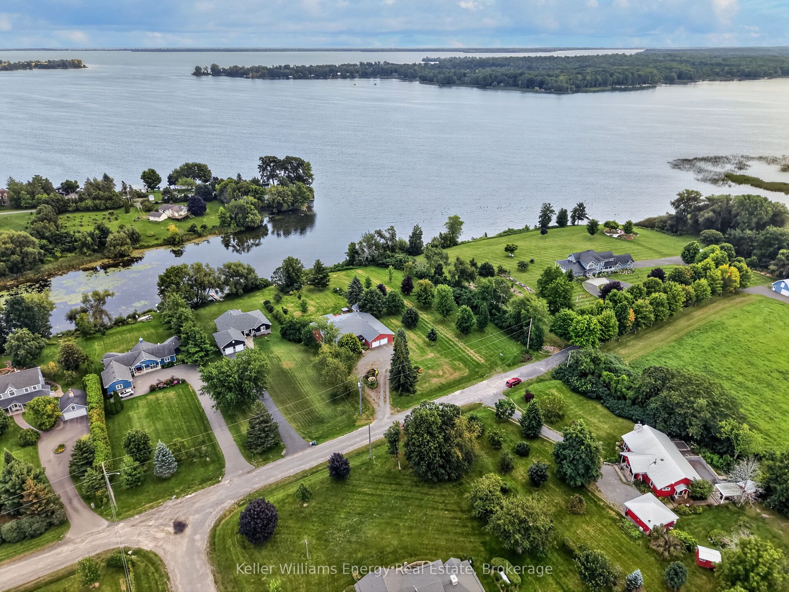 89 Smith's Bay Avenue Property Photo 46