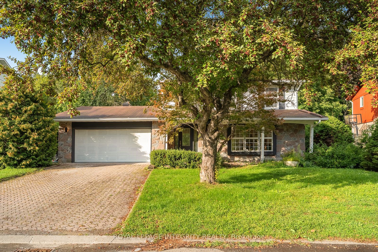 731 Ludgate Court Property Photo 2