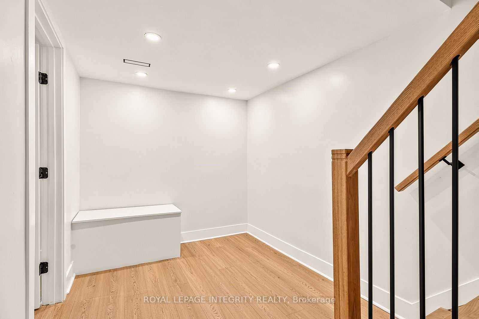 731 Ludgate Court Property Photo 38