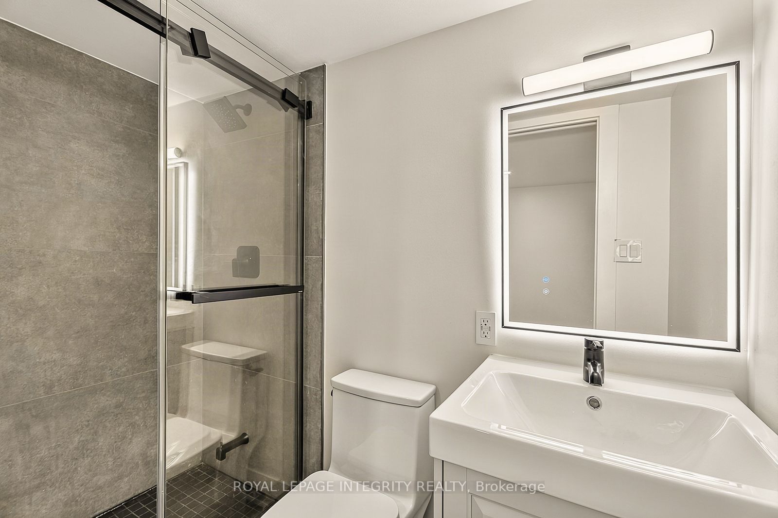 731 Ludgate Court Property Photo 44