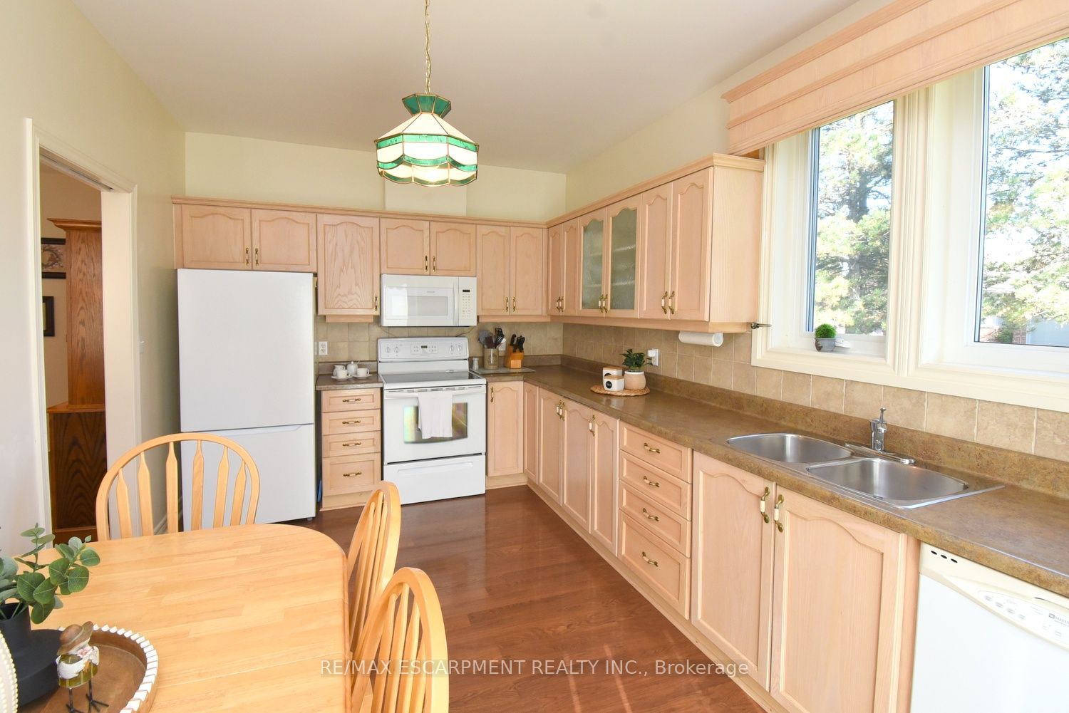 87 Jenifer Drive Property Photo 13