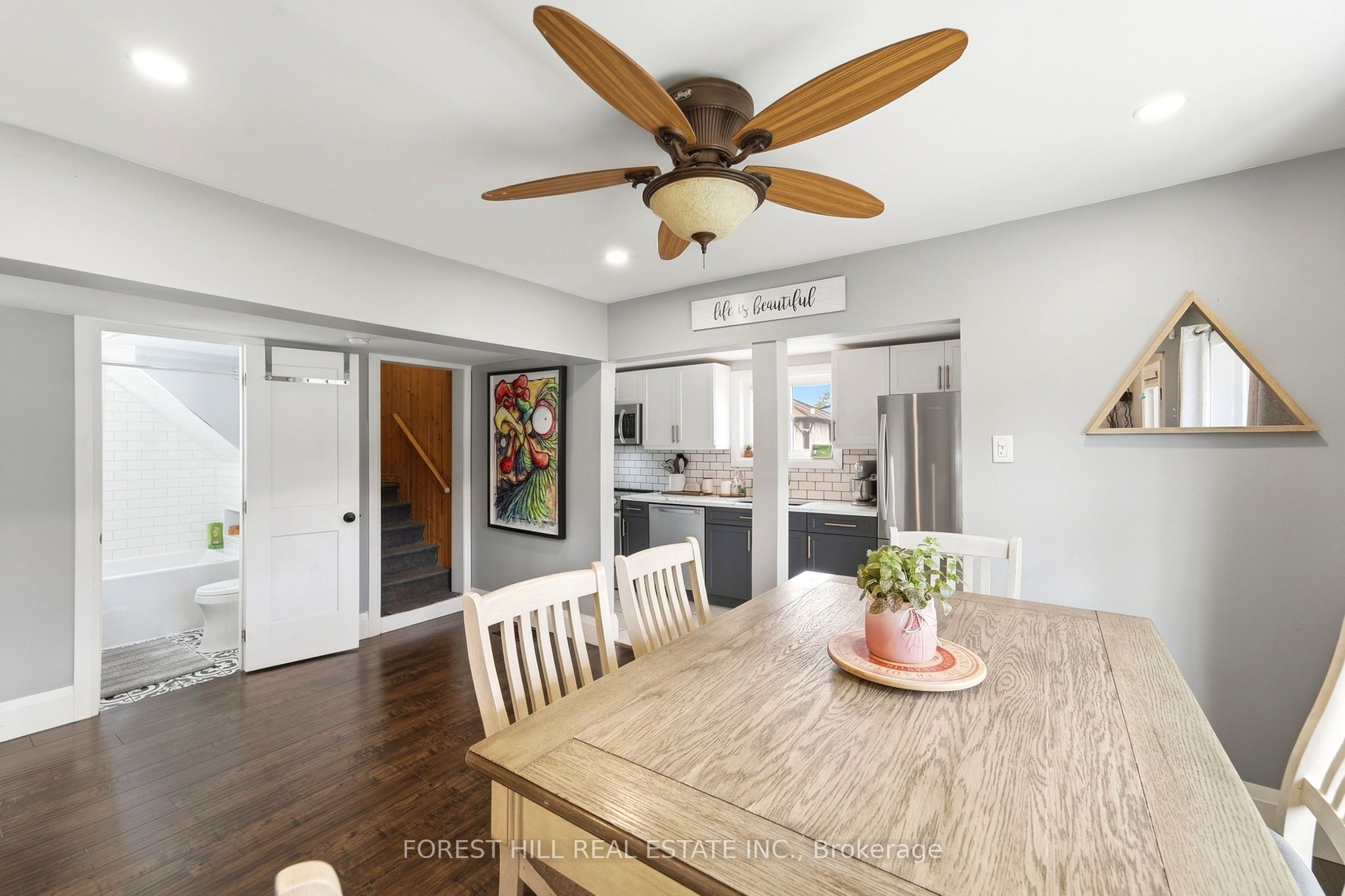 662 Cochrane Road Property Photo 16