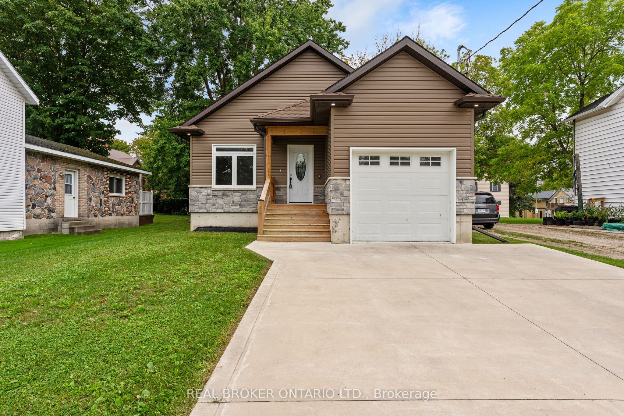 52 Queen Street Property Photo 1