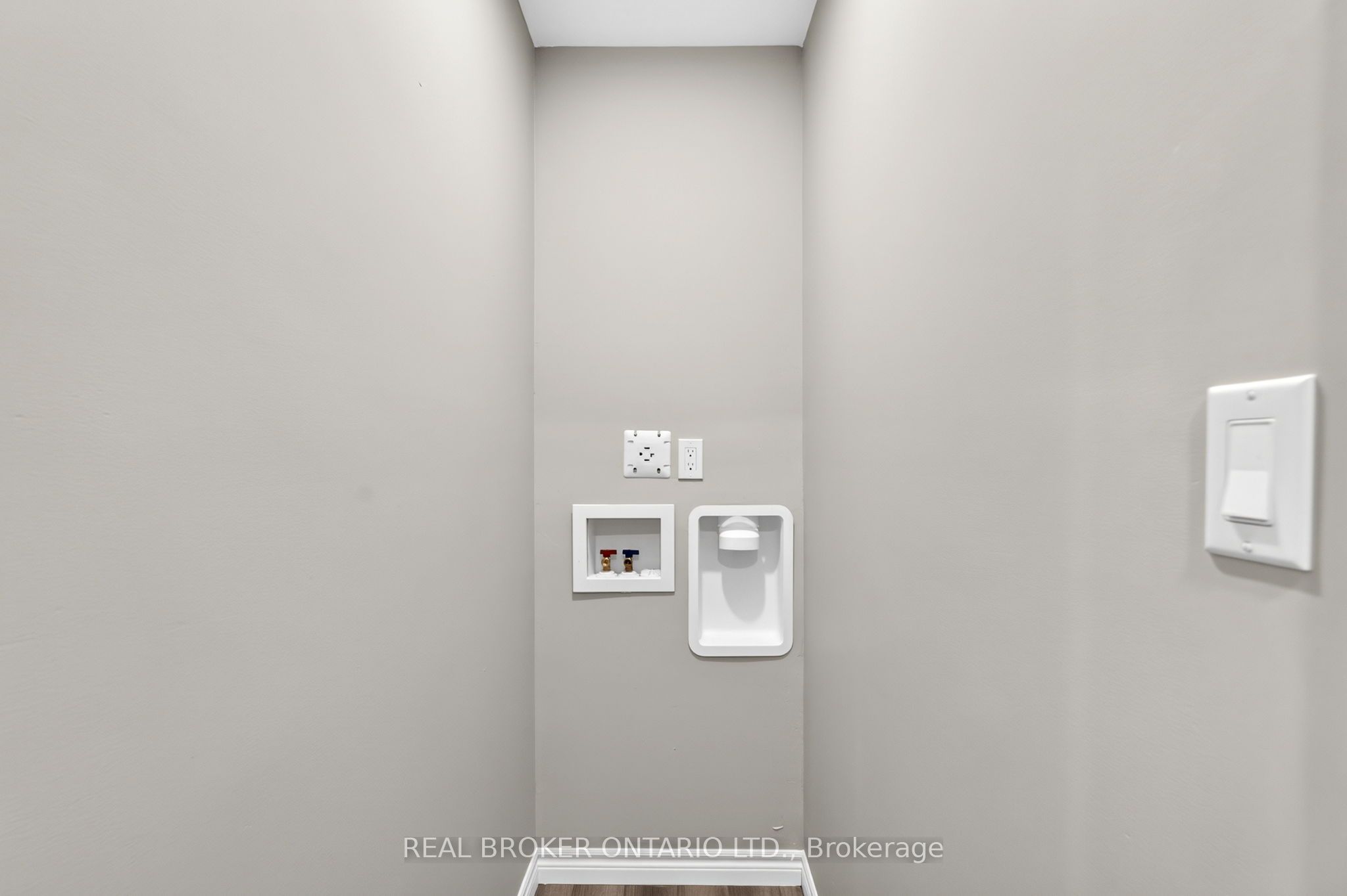 52 Queen Street Property Photo 26