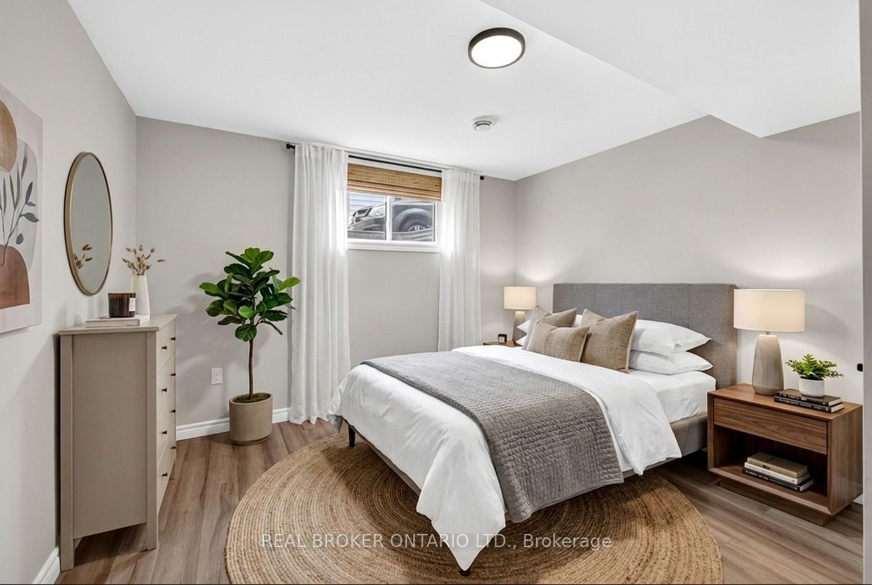 52 Queen Street Property Photo 33