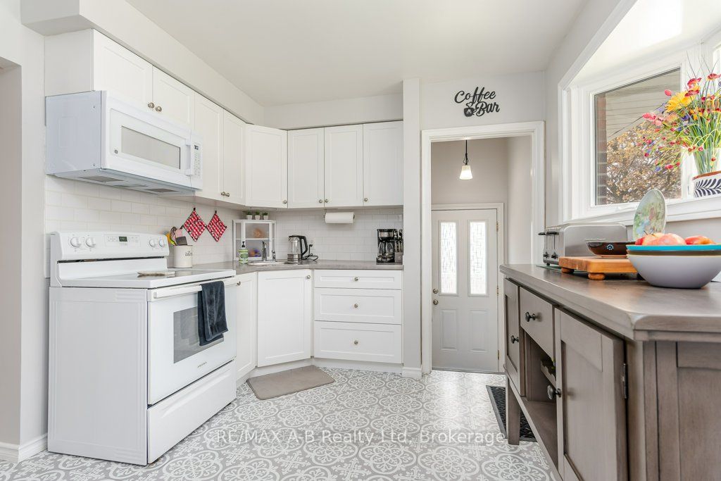 61 Mc Donald Street Property Photo 3