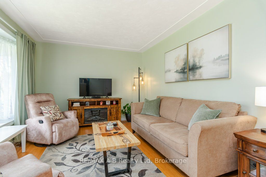 61 Mc Donald Street Property Photo 4
