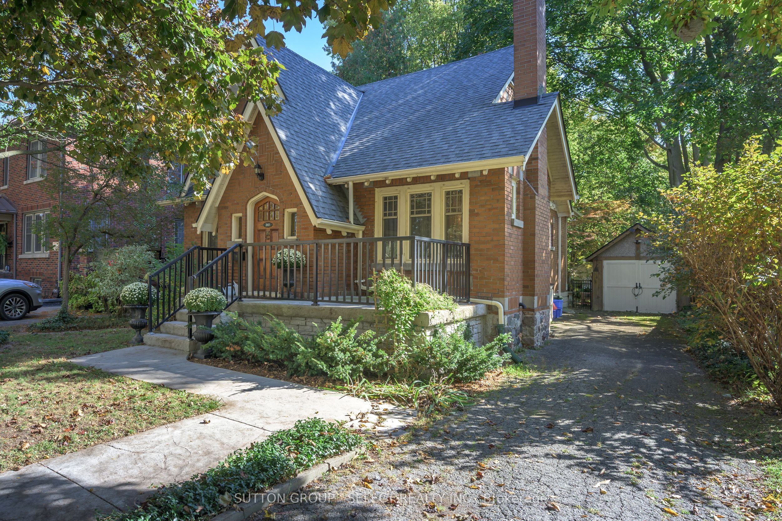 361 Cheapside Street Property Photo 2