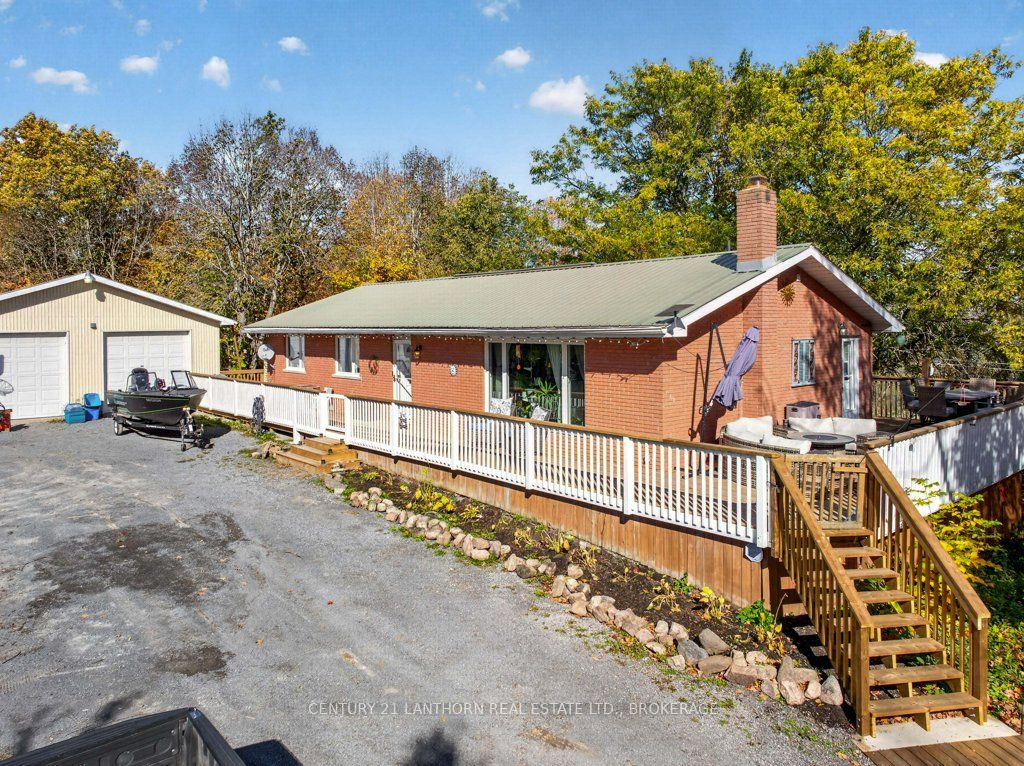 365 Park Road Property Photo 2