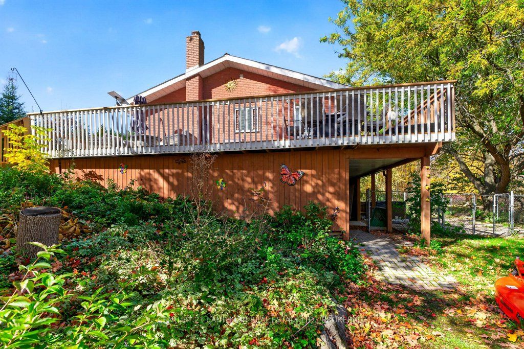 365 Park Road Property Photo 3