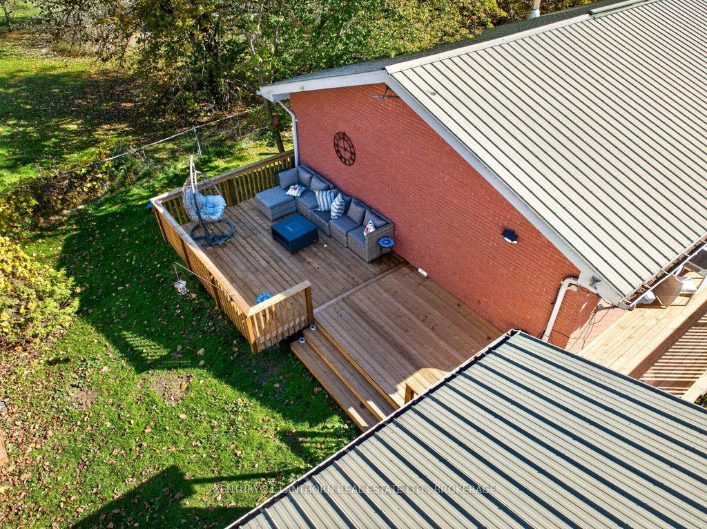 365 Park Road Property Photo 4
