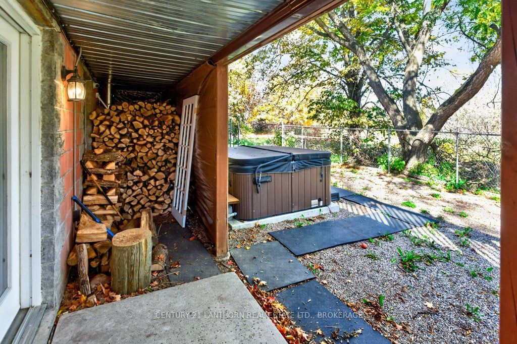 365 Park Road Property Photo 13