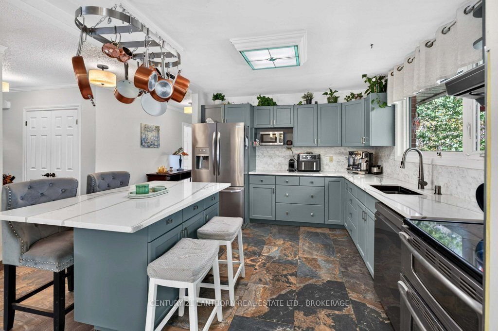 365 Park Road Property Photo 14