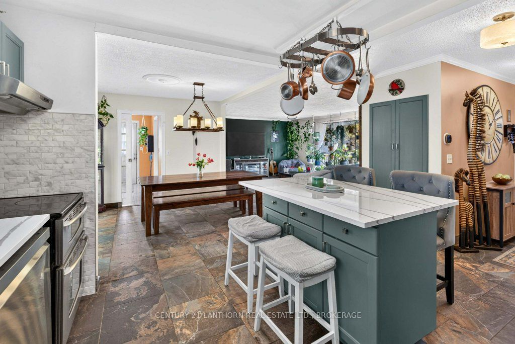 365 Park Road Property Photo 15