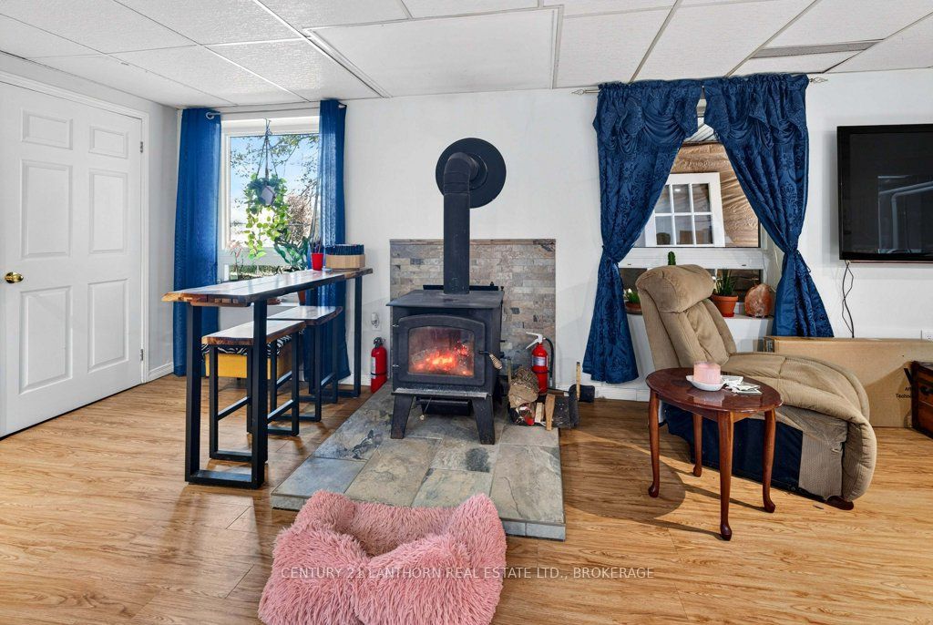365 Park Road Property Photo 29