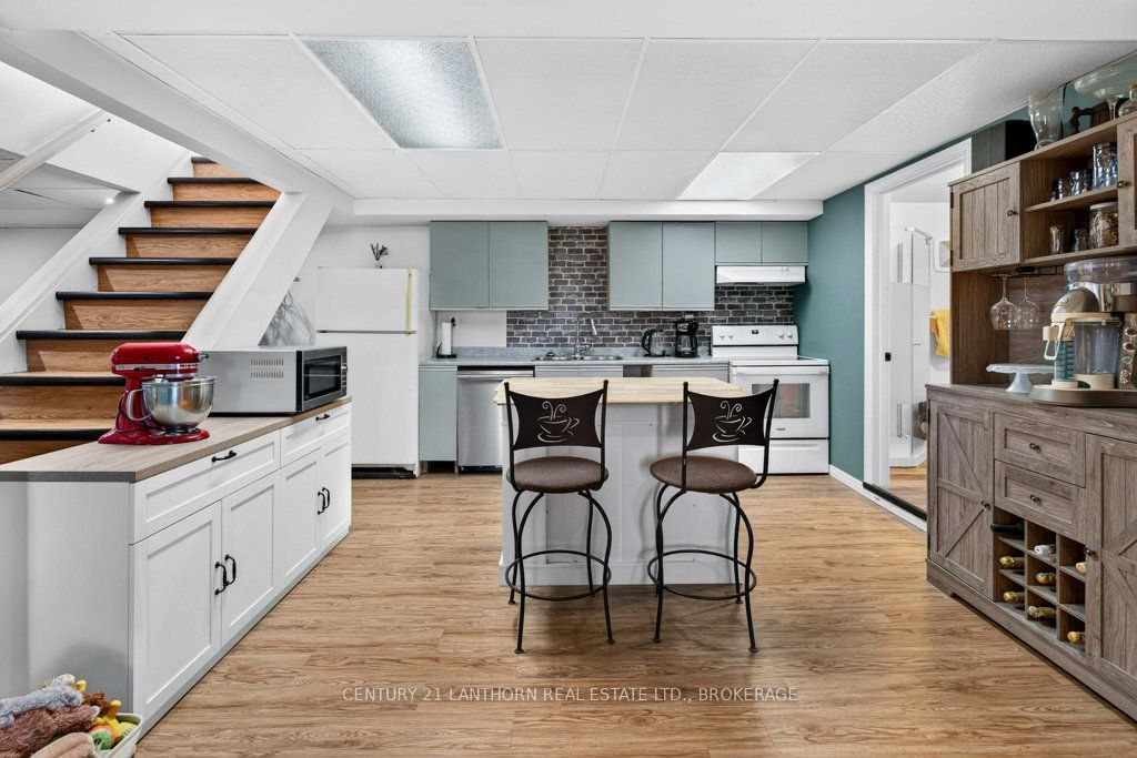 365 Park Road Property Photo 30