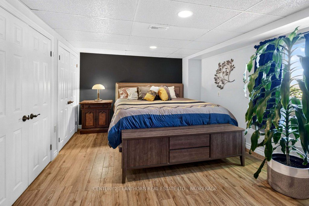 365 Park Road Property Photo 32