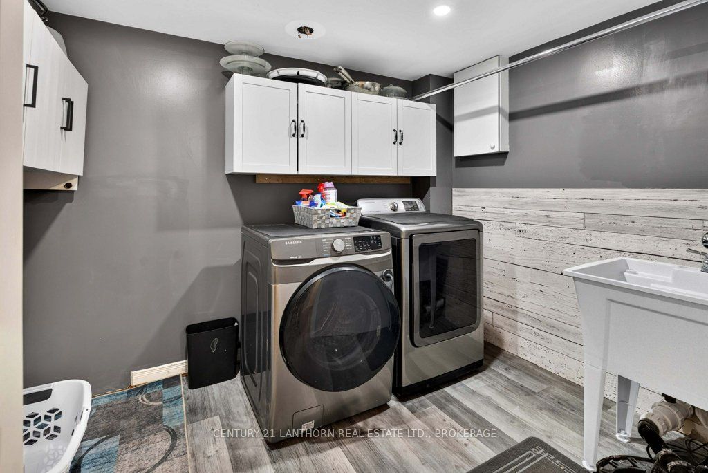 365 Park Road Property Photo 34