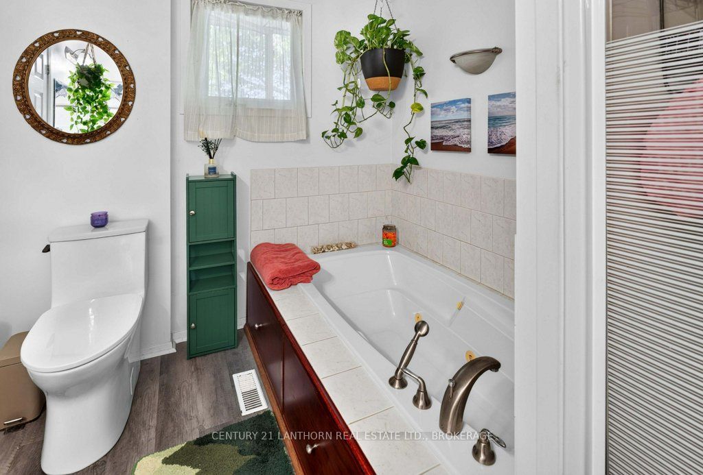 365 Park Road Property Photo 43