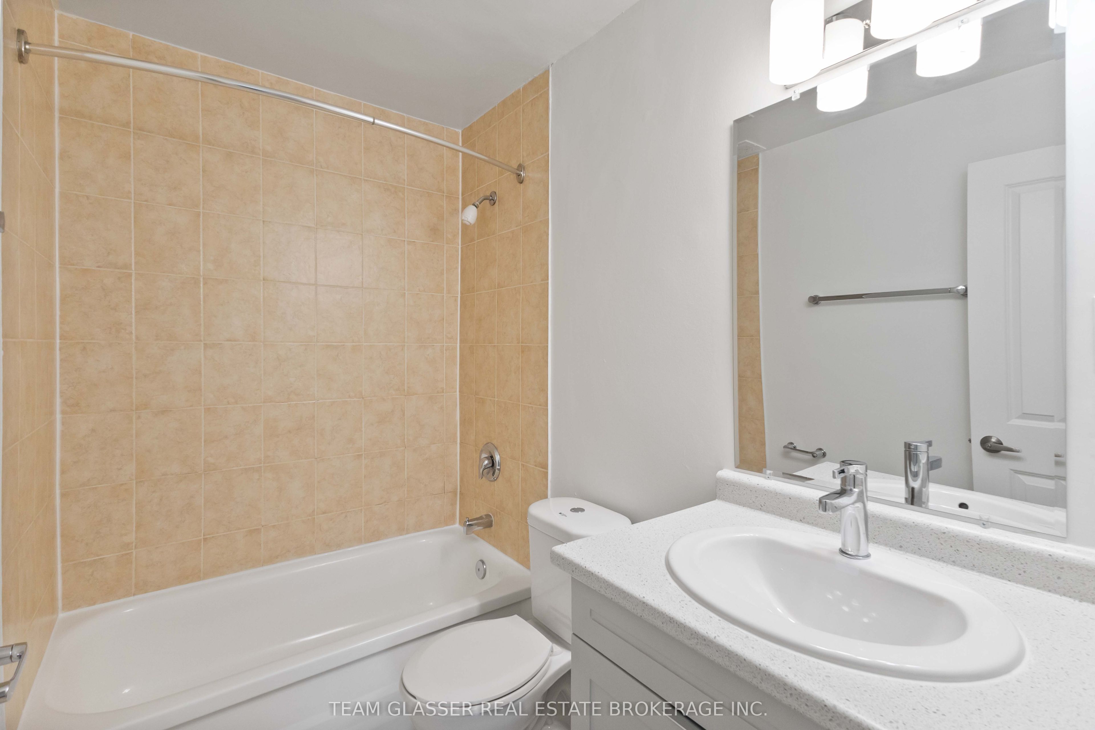 540 Proudfoot Lane 301 Property Photo 19