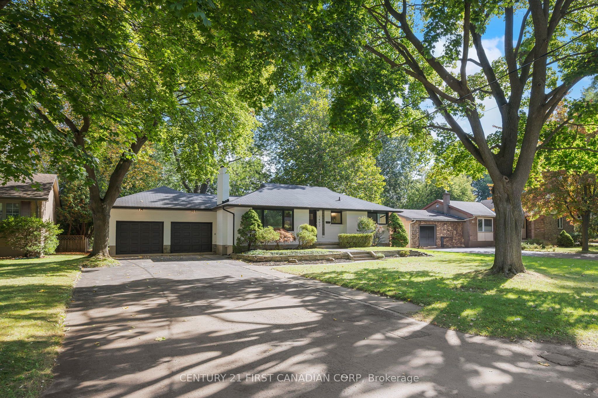 1492 North Vernon Avenue Property Photo 1
