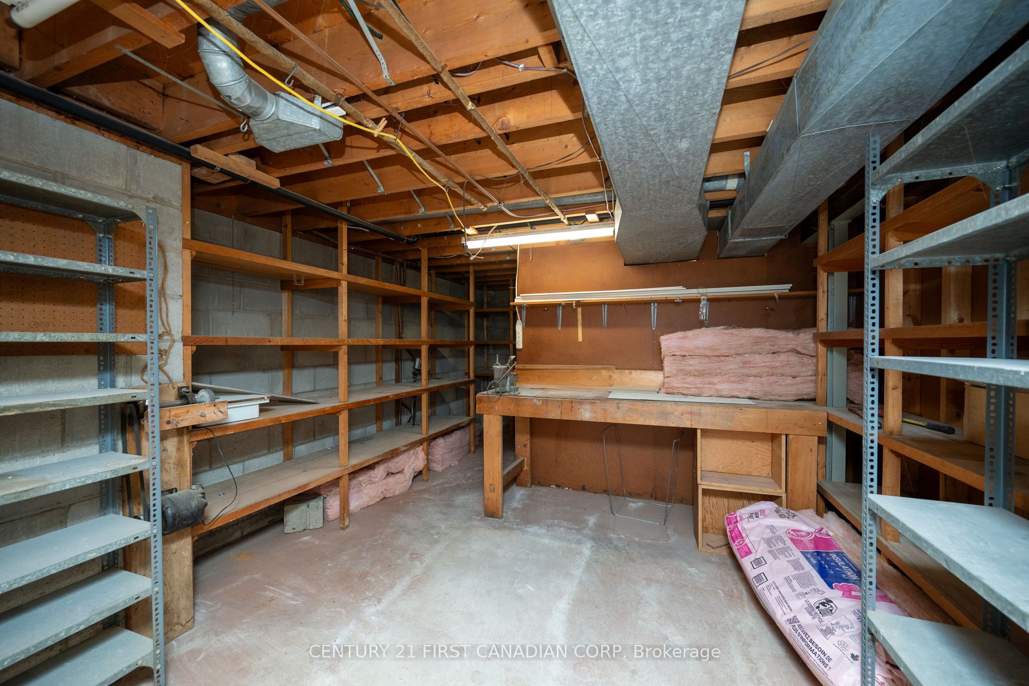 1492 North Vernon Avenue Property Photo 35