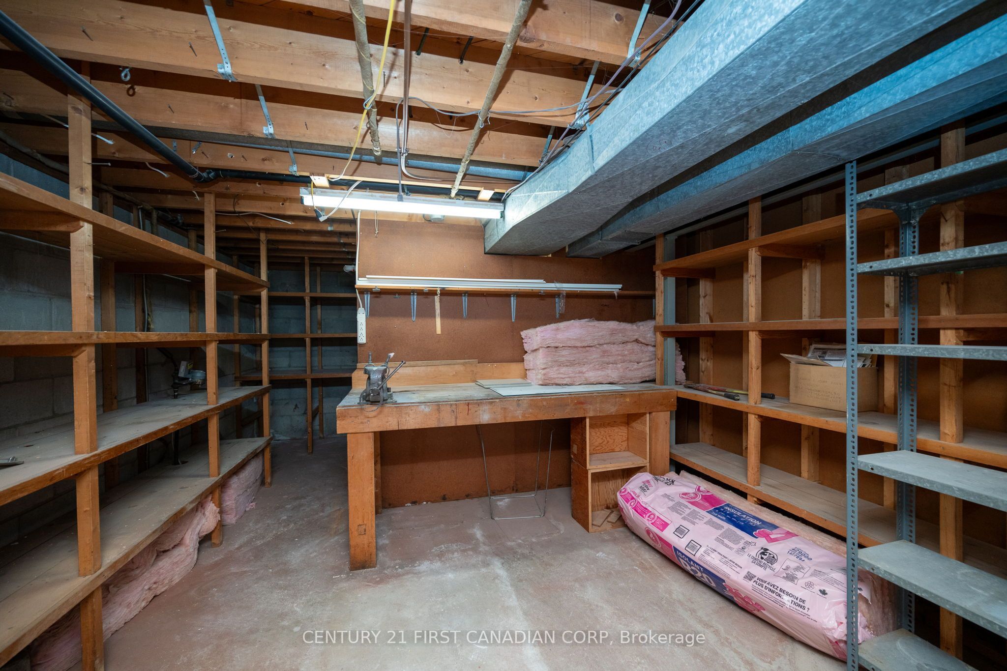 1492 North Vernon Avenue Property Photo 36