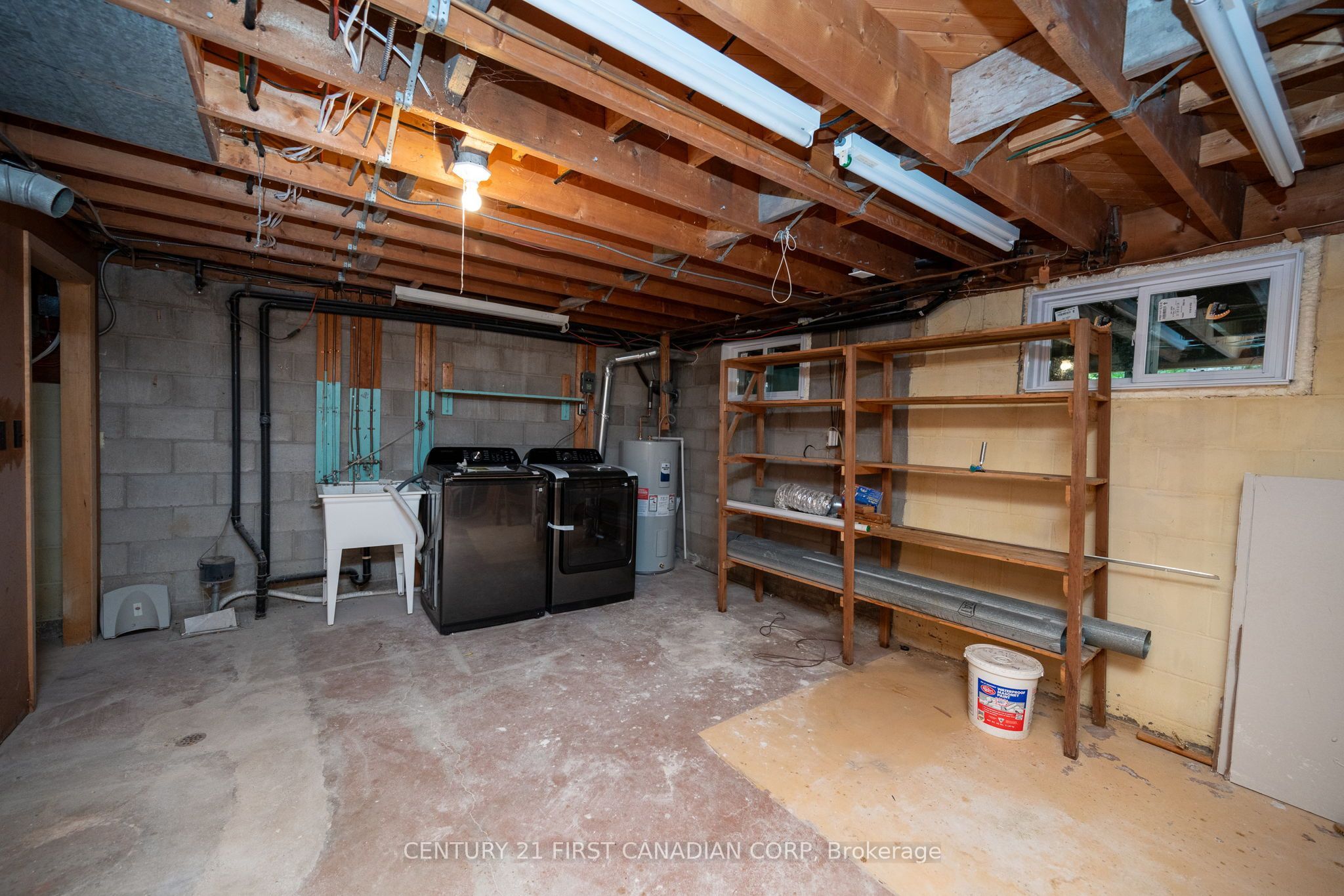 1492 North Vernon Avenue Property Photo 37