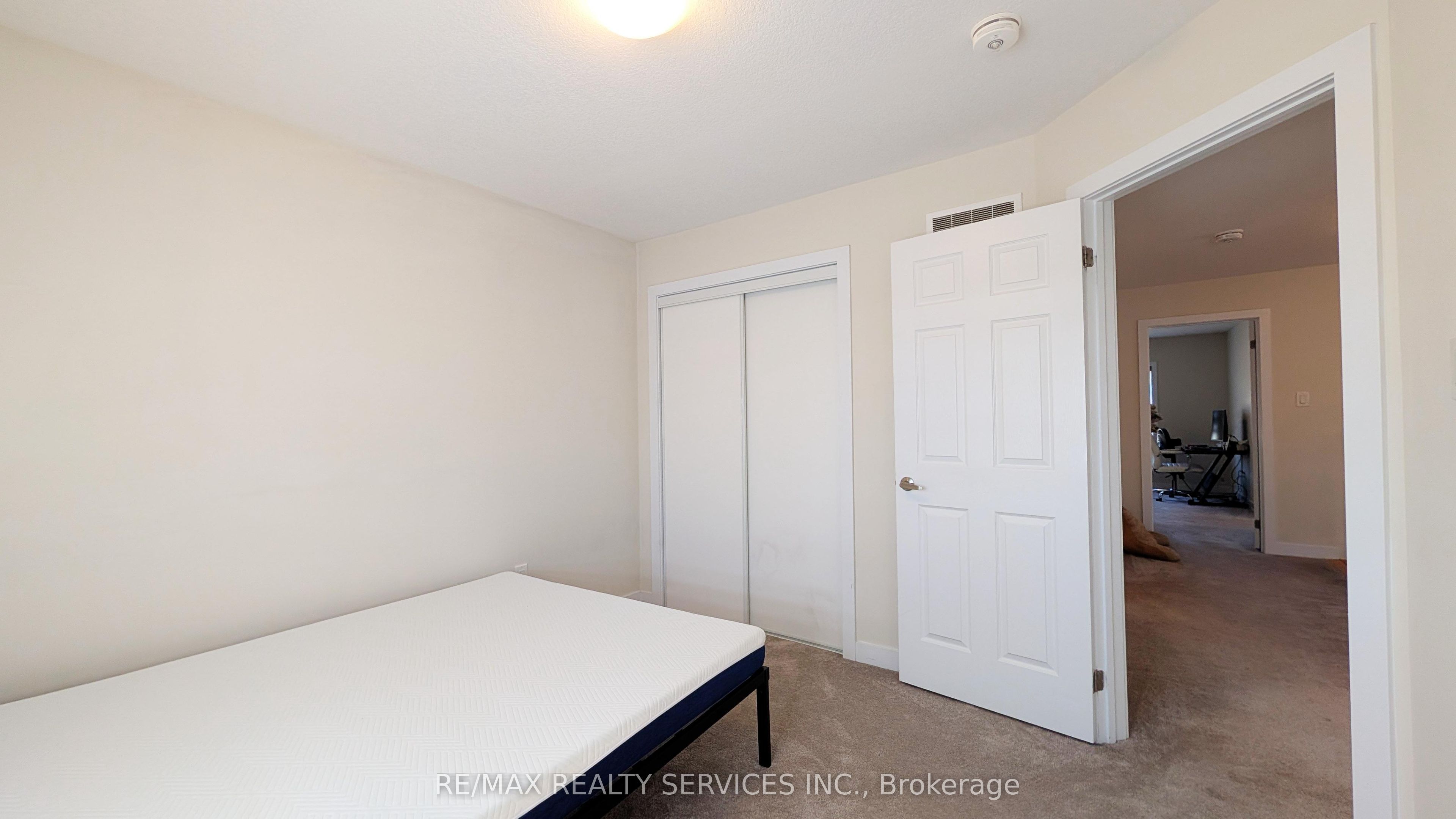 21 Keelson Street Upper Property Photo 33