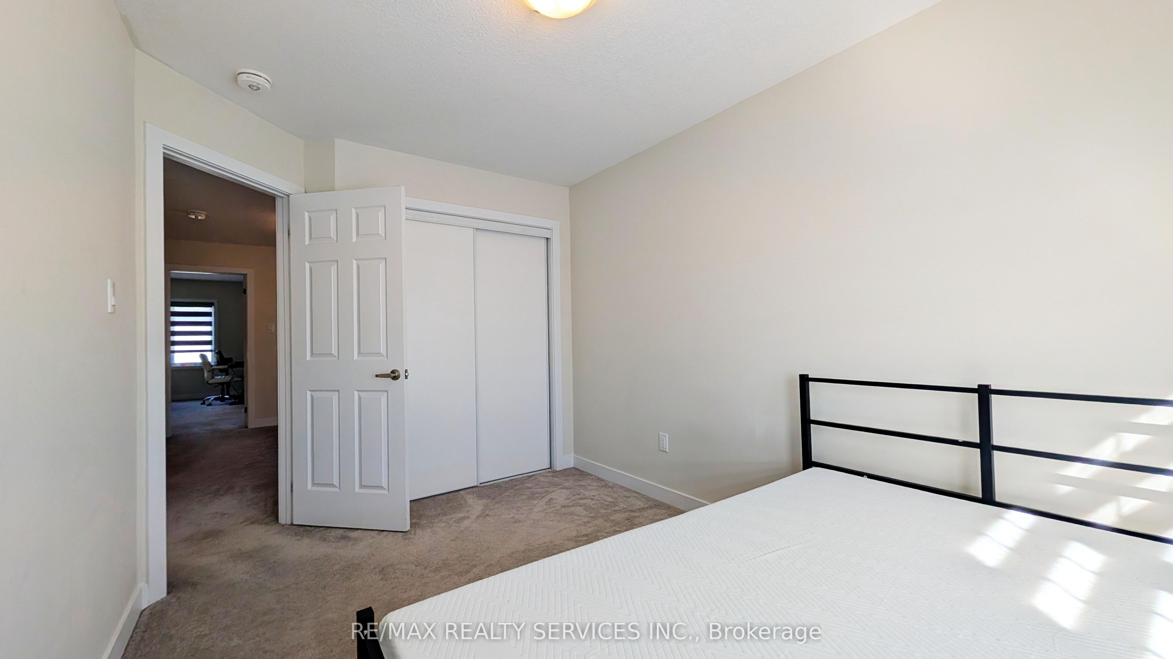 21 Keelson Street Upper Property Photo 35
