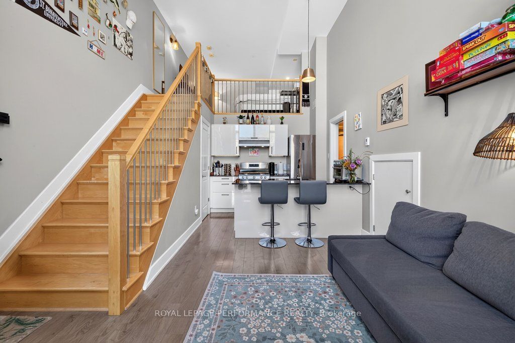 206 Manchester Avenue B Property Photo 8
