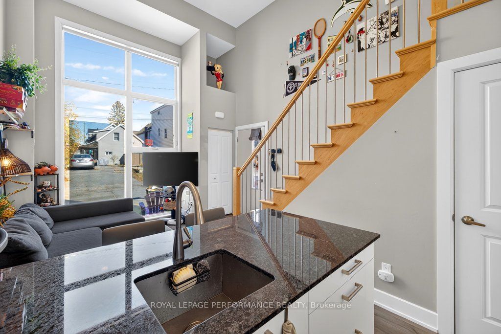 206 Manchester Avenue B Property Photo 18