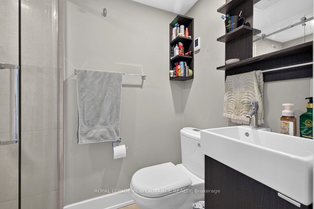 206 Manchester Avenue B Property Photo 21