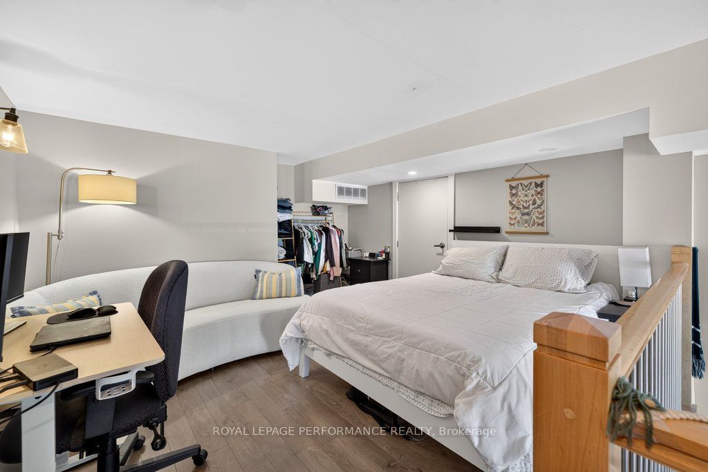 206 Manchester Avenue B Property Photo 25