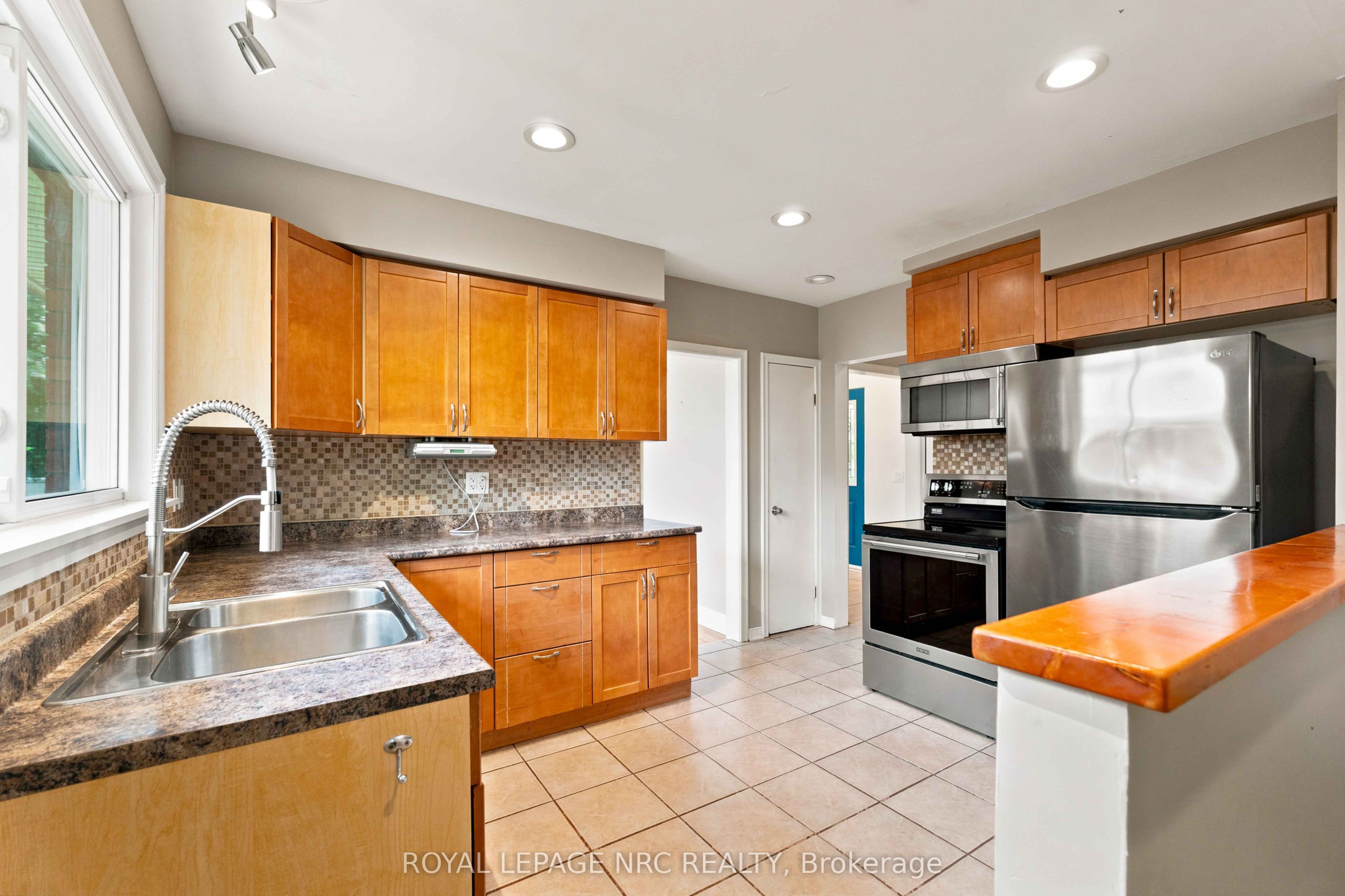 45 Woodcroft Crescent Property Photo 10