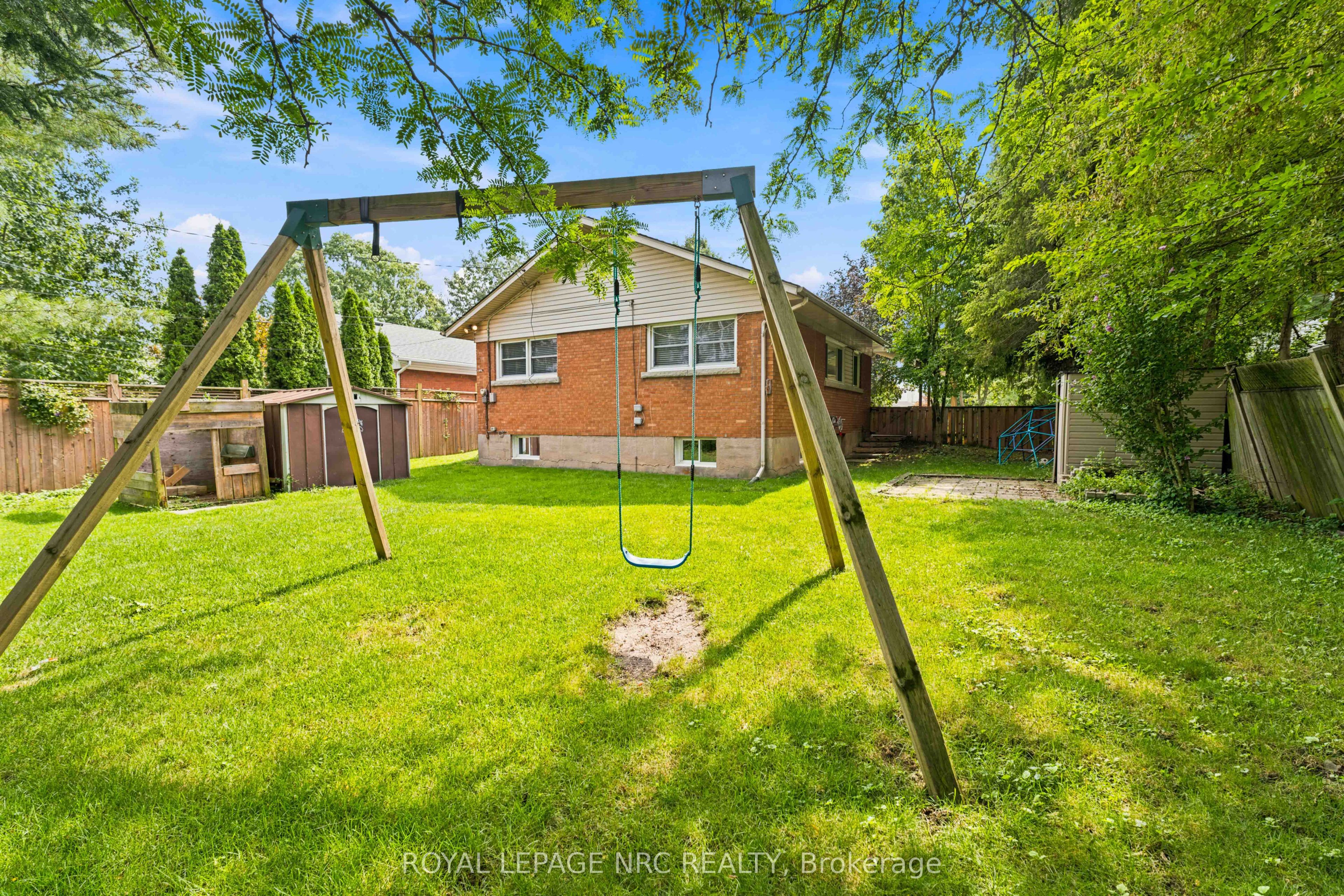 45 Woodcroft Crescent Property Photo 32