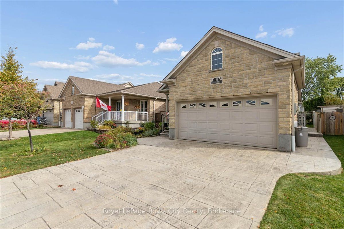 18 Mullin Drive Property Photo 3