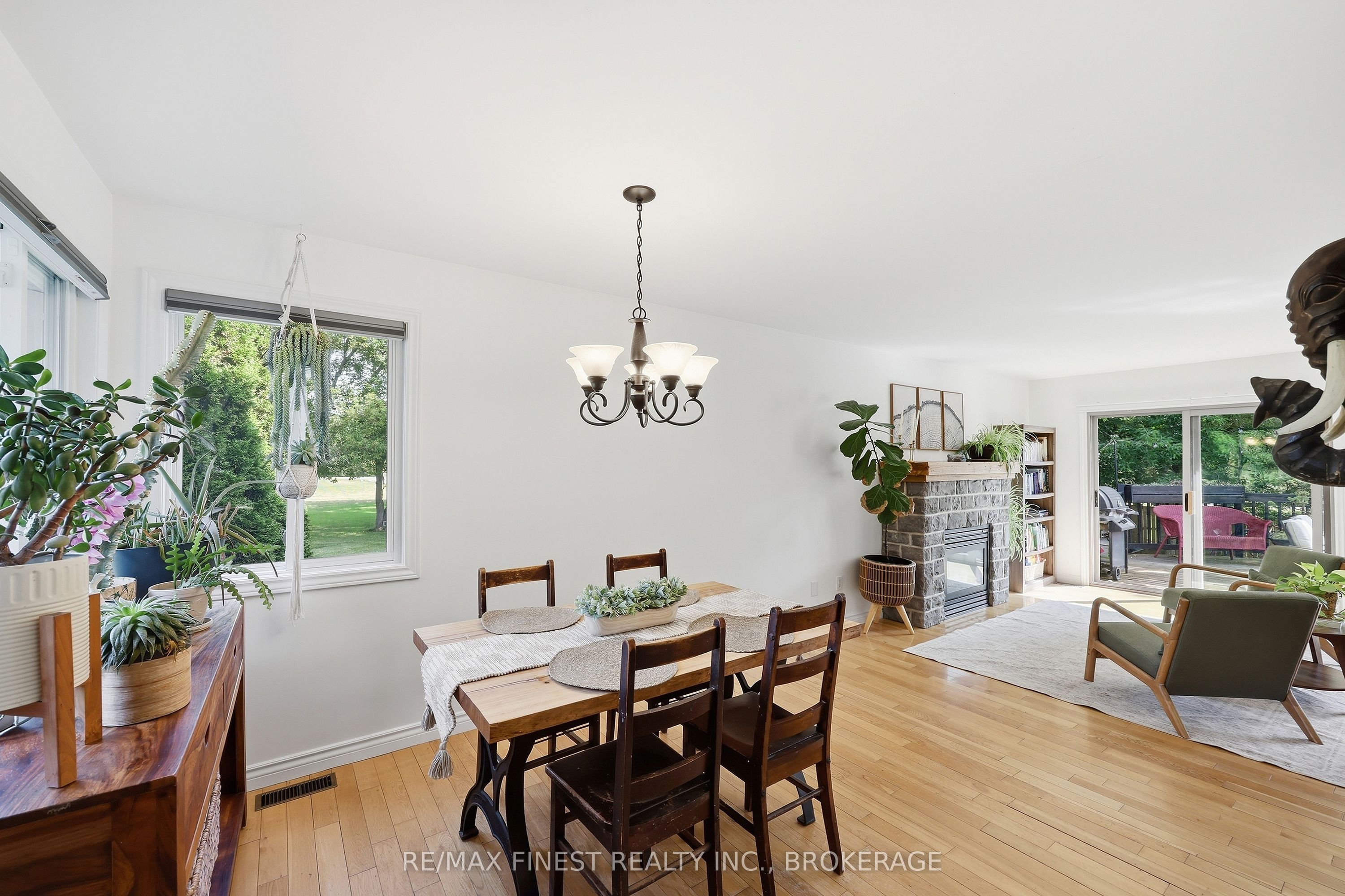 4404 Ashwood Drive Property Photo 8