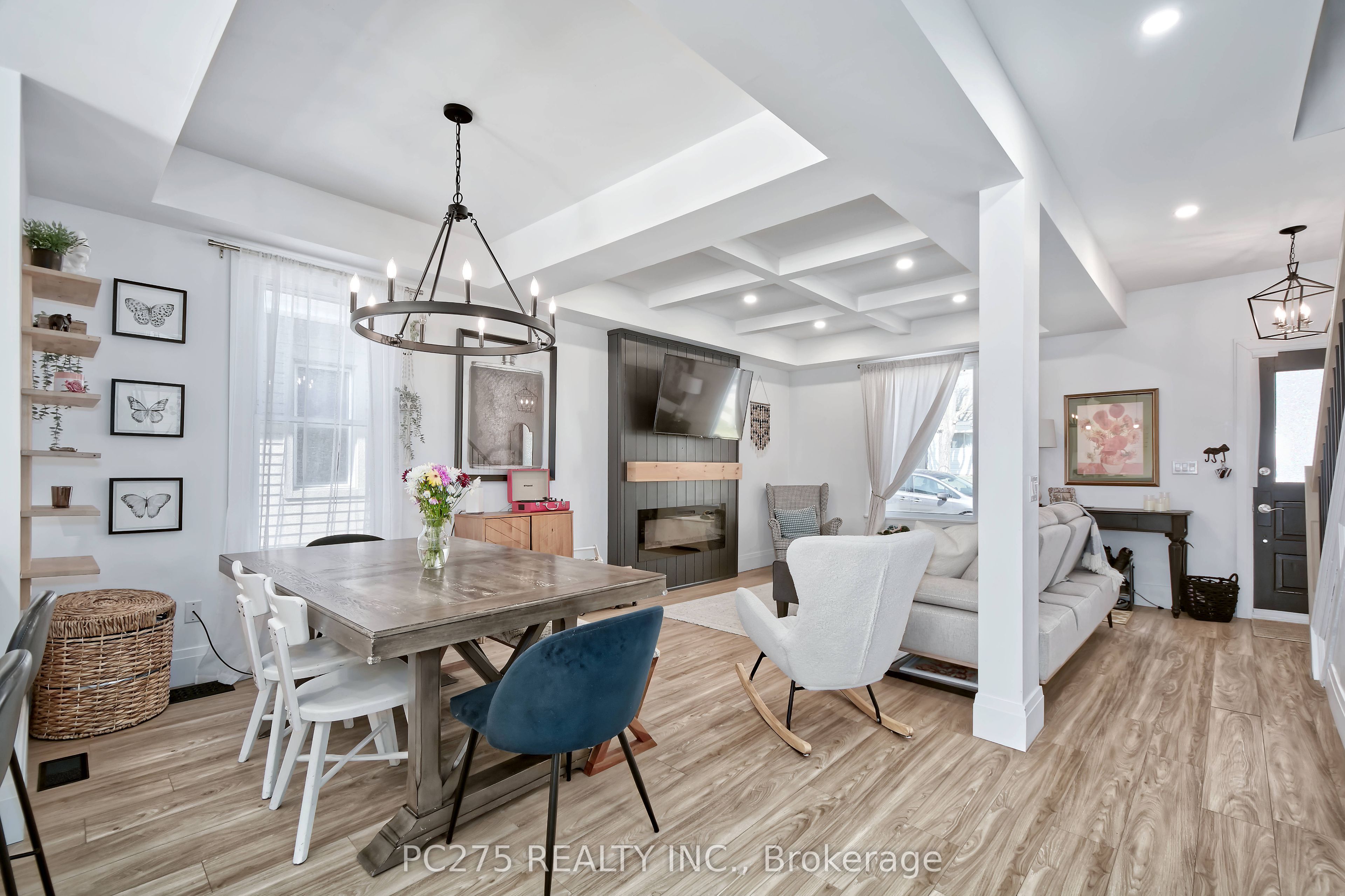 92 Walnut Street Property Photo 7