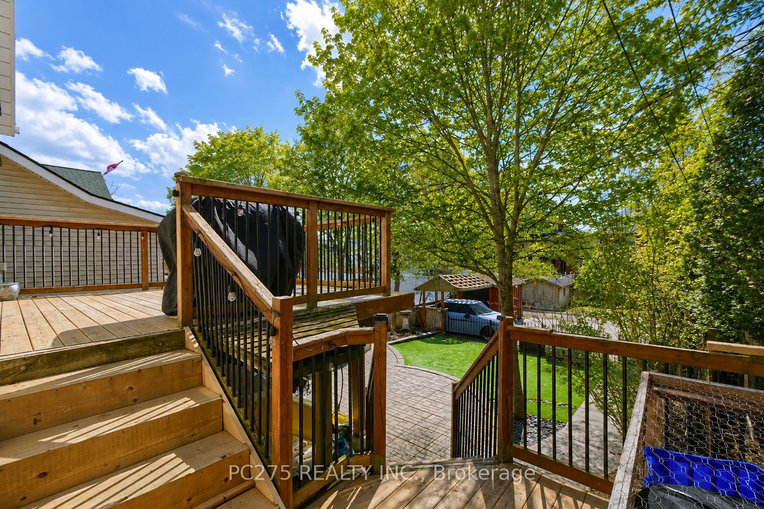 92 Walnut Street Property Photo 29