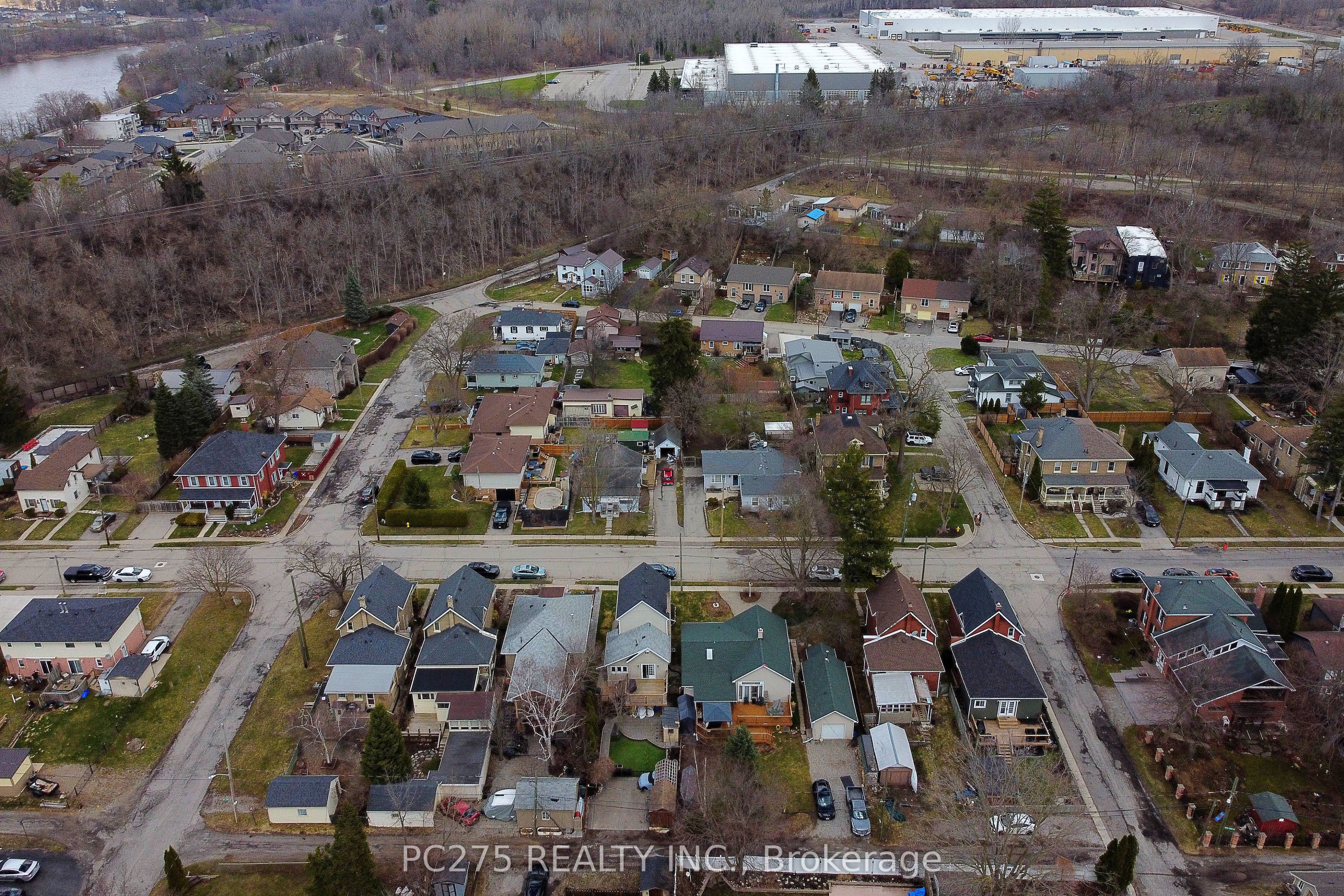 92 Walnut Street Property Photo 36