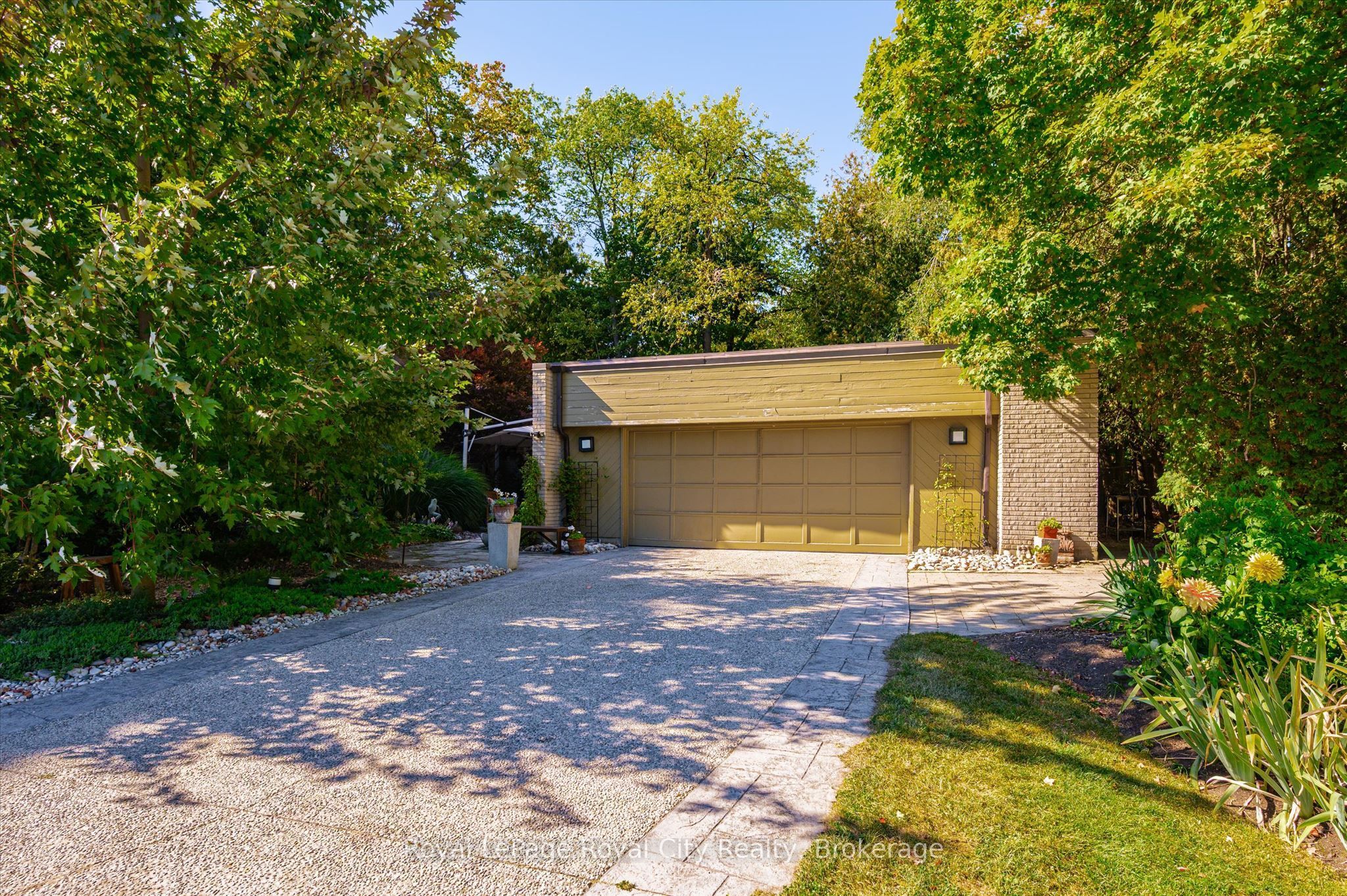 168 South River Road Property Photo 3