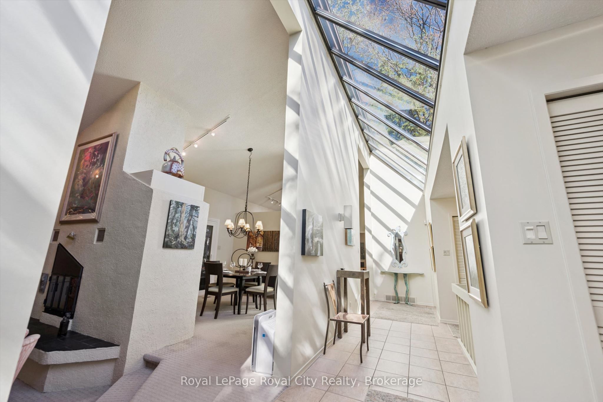 168 South River Road Property Photo 8
