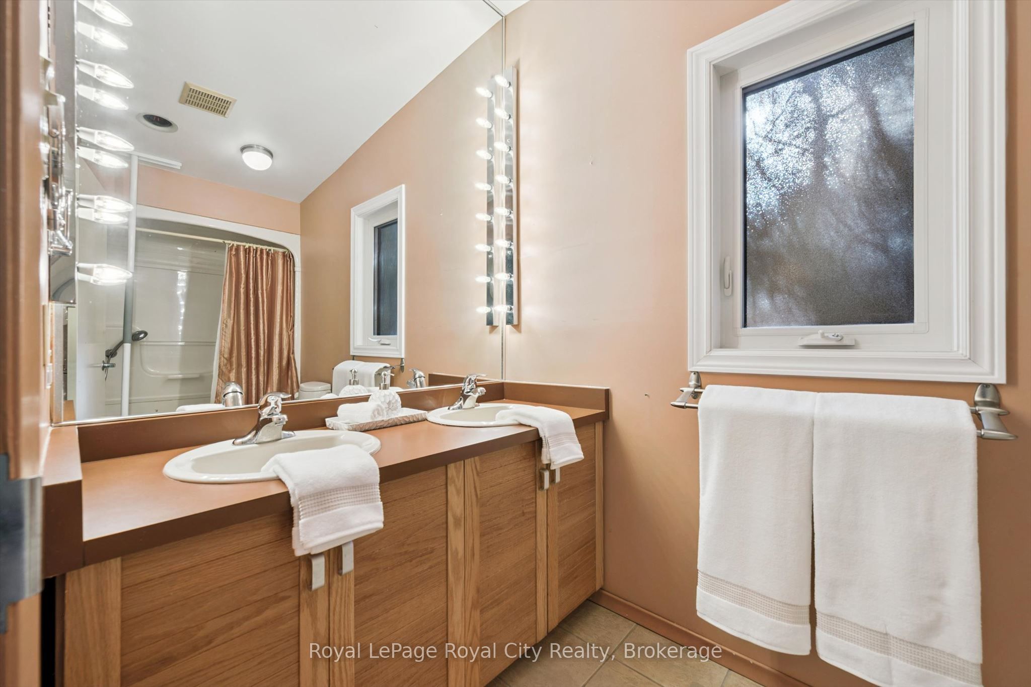 168 South River Road Property Photo 26