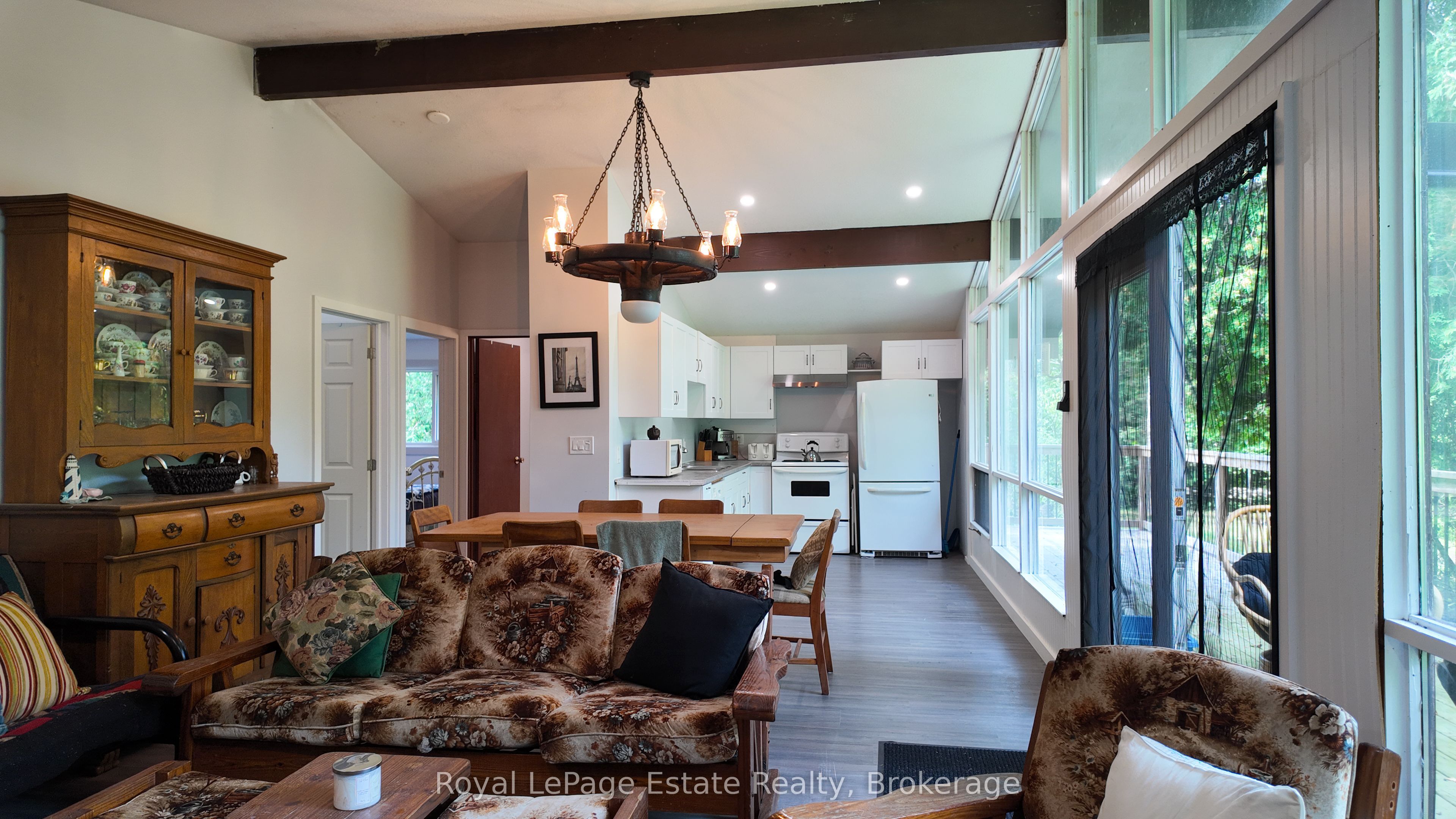 24 Fiddlehead Lane Property Photo 6
