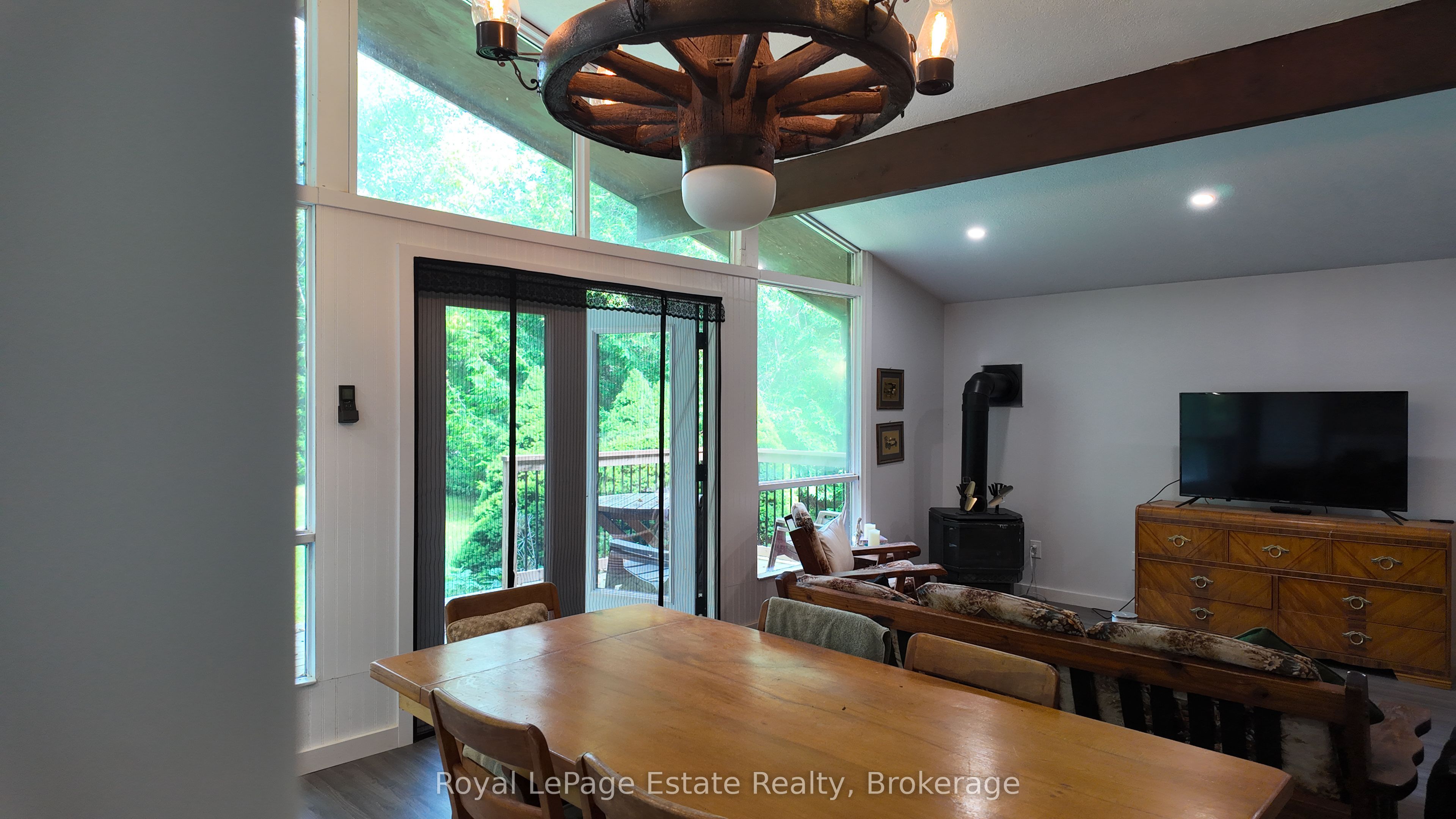 24 Fiddlehead Lane Property Photo 8