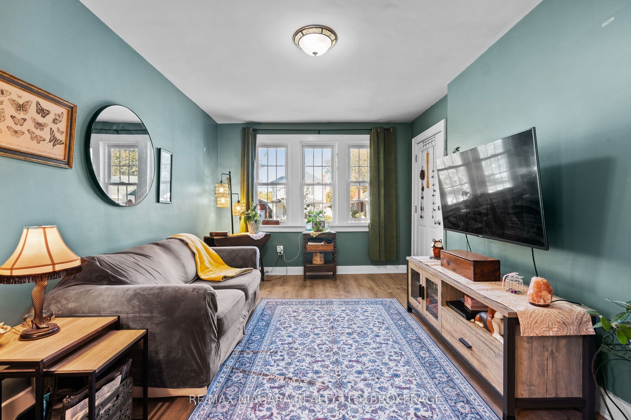 128 Adelaide Street Property Photo 4